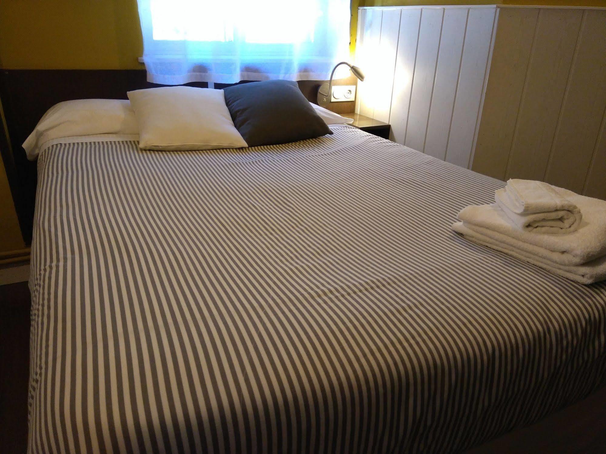 Hostal Gud Salamanque Extérieur photo