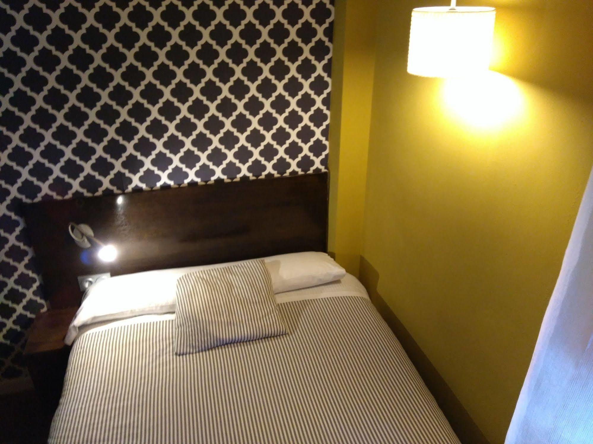 Hostal Gud Salamanque Extérieur photo